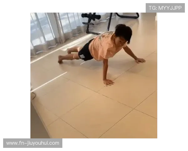 当老妈认真洗起足球鞋时温暖日常被悄悄点亮的那些瞬间与细腻小节